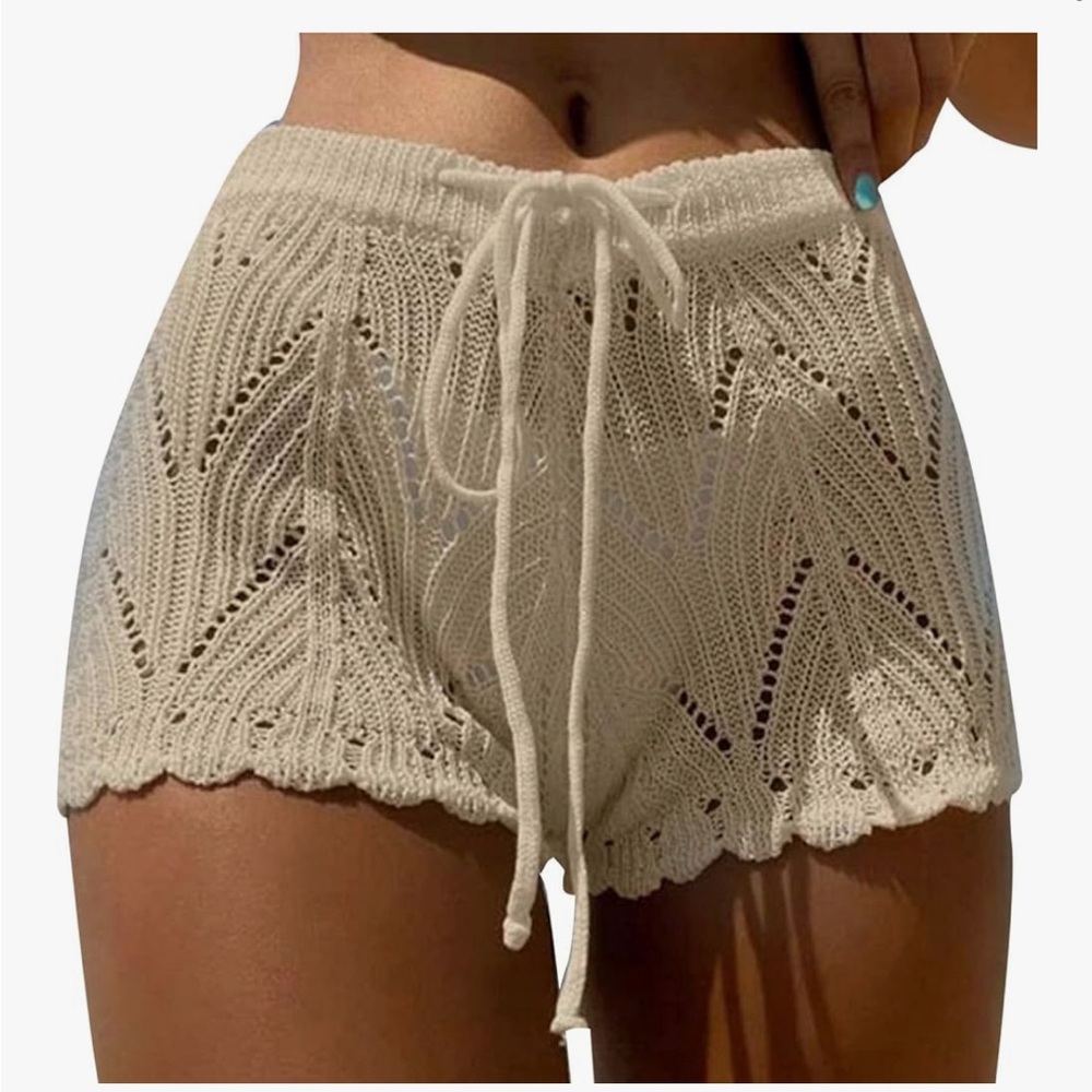 NWT Cream Crochet Knit Shorts